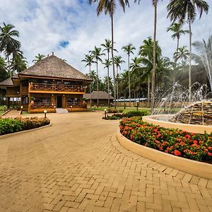 Maaha Beach Resort